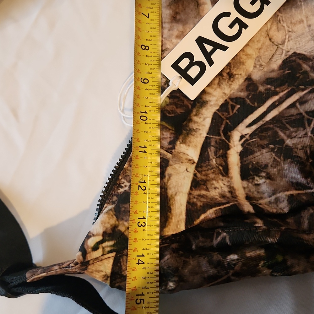 Baggu Camouflage Shoulder Bag - Picture 3 of 5